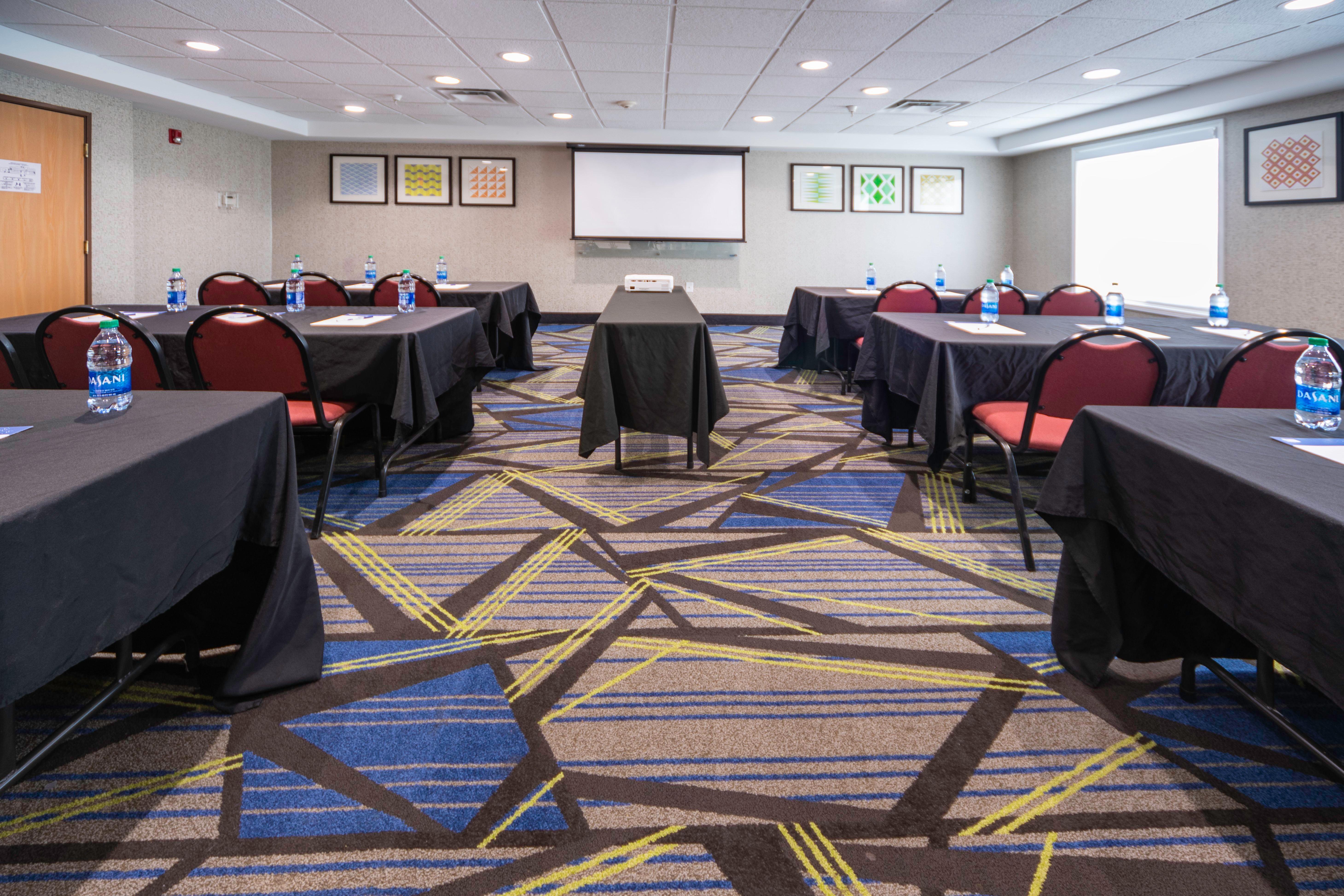 Holiday Inn Express Rochelle By Ihg Экстерьер фото